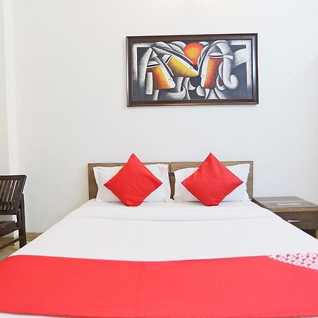 Oyo 72519 Meera Bhawan Hotel Vrindāvan Esterno foto